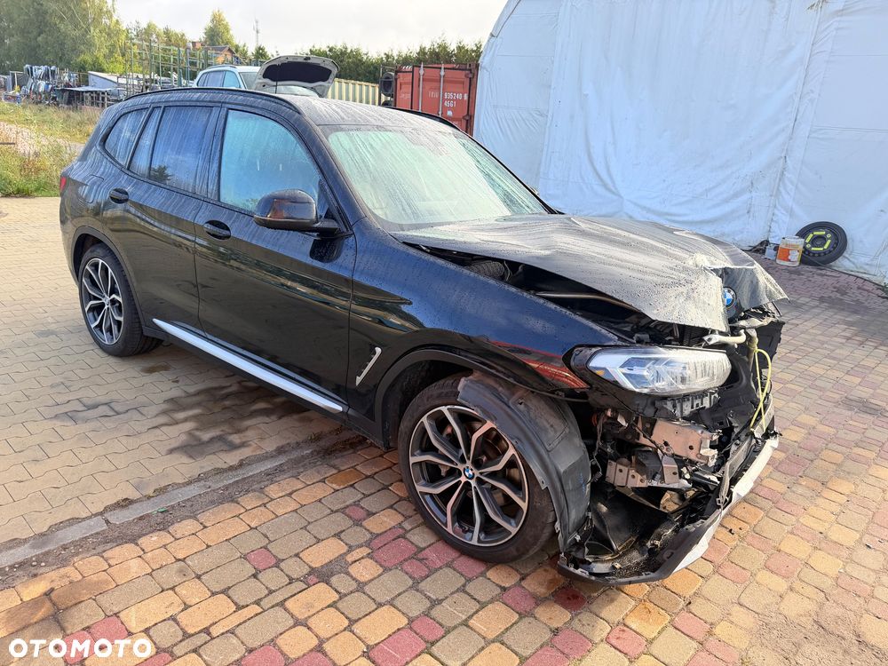 BMW X3 xDrive30i - 11