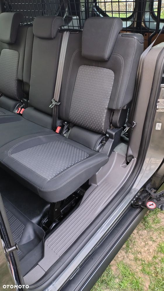 Ford Transit Connect - 13