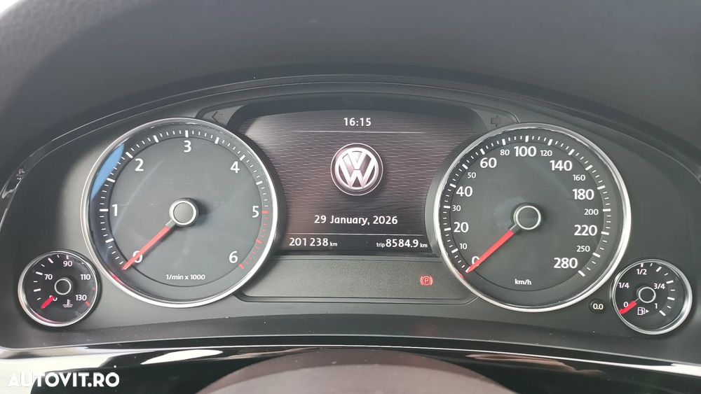 Volkswagen Touareg V6 TDI BMT Supreme Plus - 35