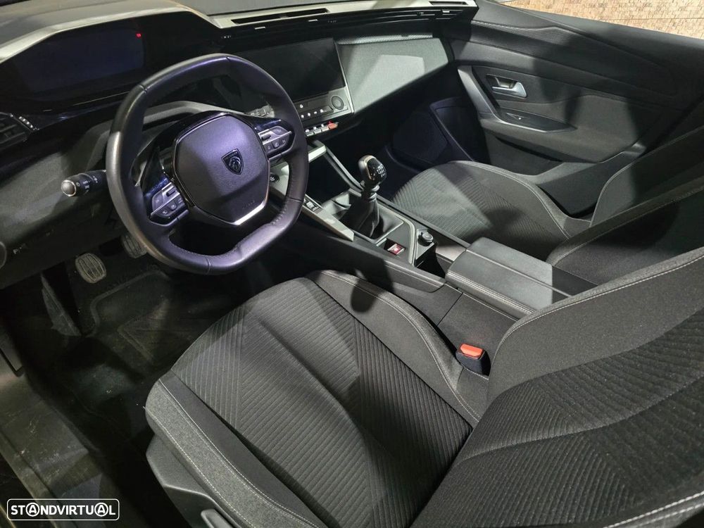 Peugeot 308 - 7