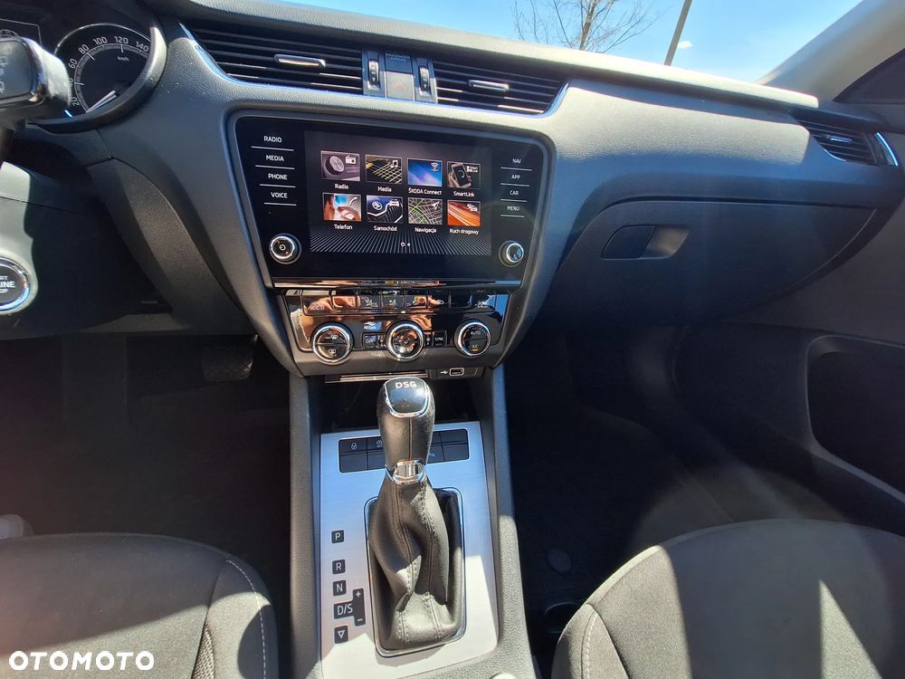Skoda Octavia 2.0 TSI Ambition DSG - 8