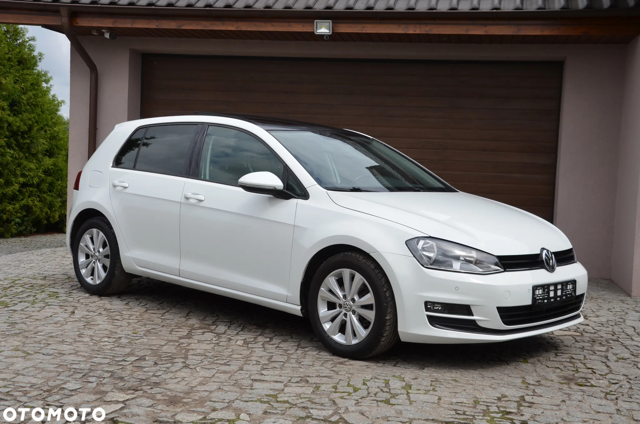 Volkswagen Golf 1.6 TDI BlueMotion Technology Comfortline - 11