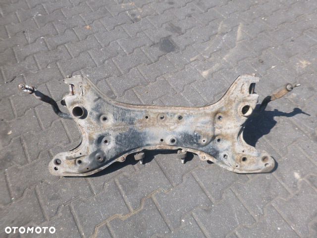 SANKI PRZÓD PRZEDNIE TOYOTA YARIS I 99-05 - 15