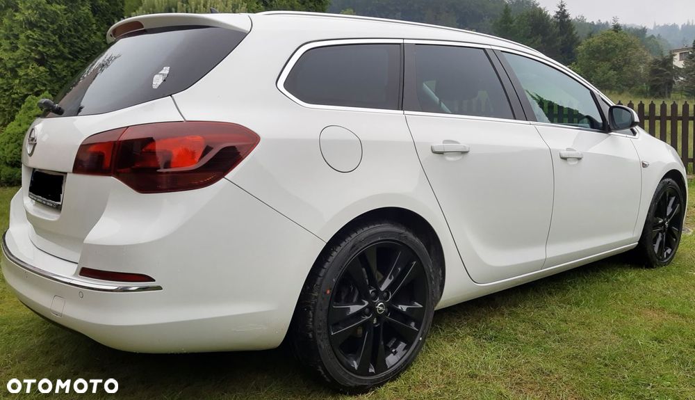 Opel Astra 1.4 Turbo Cosmo - 6