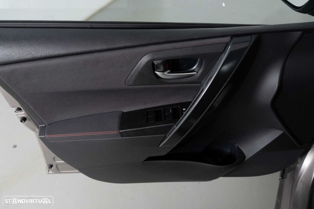 Toyota Auris - 27