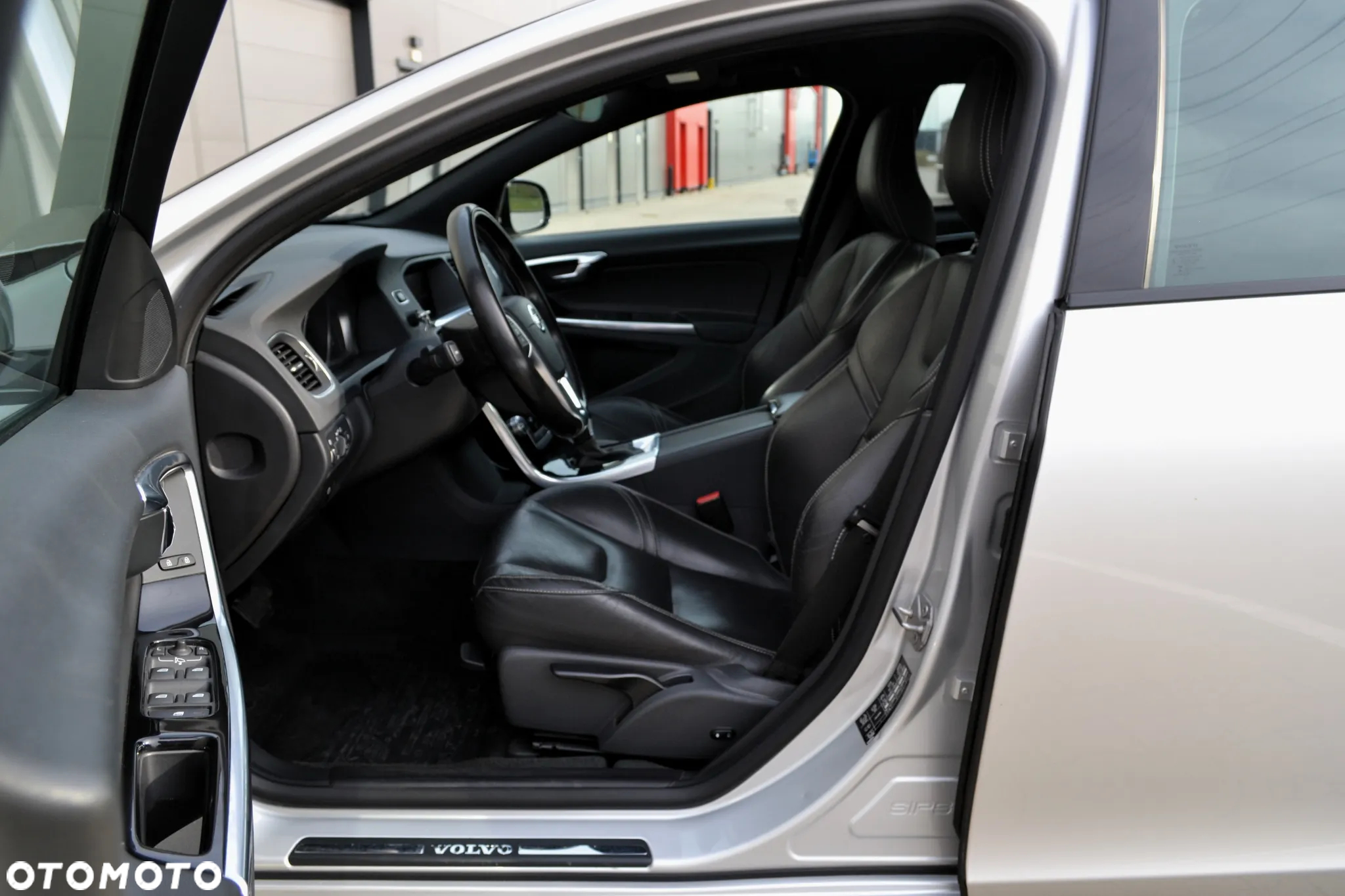 Volvo S60 D3 Drive-E Summum - 6