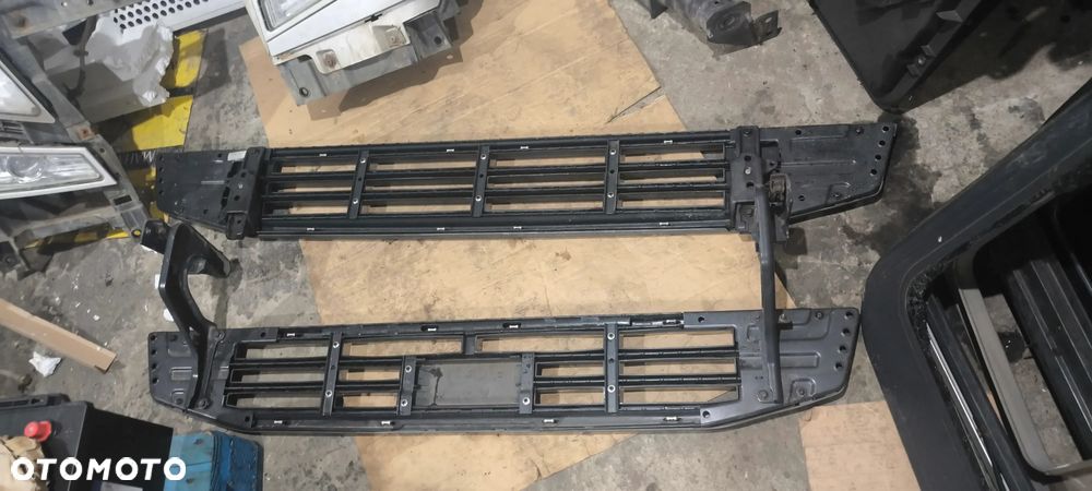 Komplet grill stopień  atrapa volvo fh4 - 2