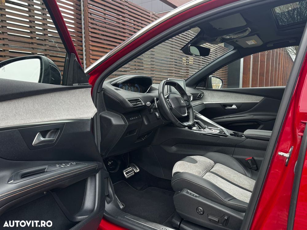 Peugeot 3008 PHEV EAT8 4X4 GT Pack - 12