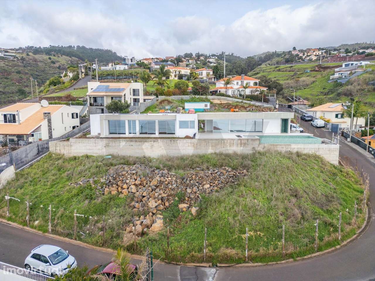 Luxuosa moradia térrea  T3 no Estreito da Calheta - Grande imagem: 2/60