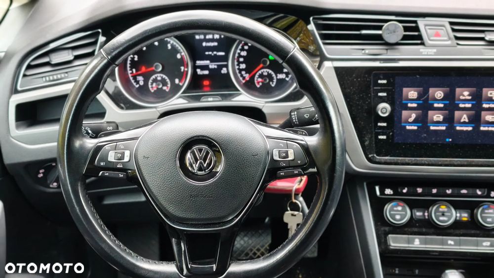 Volkswagen Touran 1.4 TSI BMT Highline DSG - 21