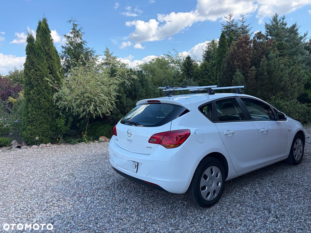 Opel Astra 1.7 CDTI - 7