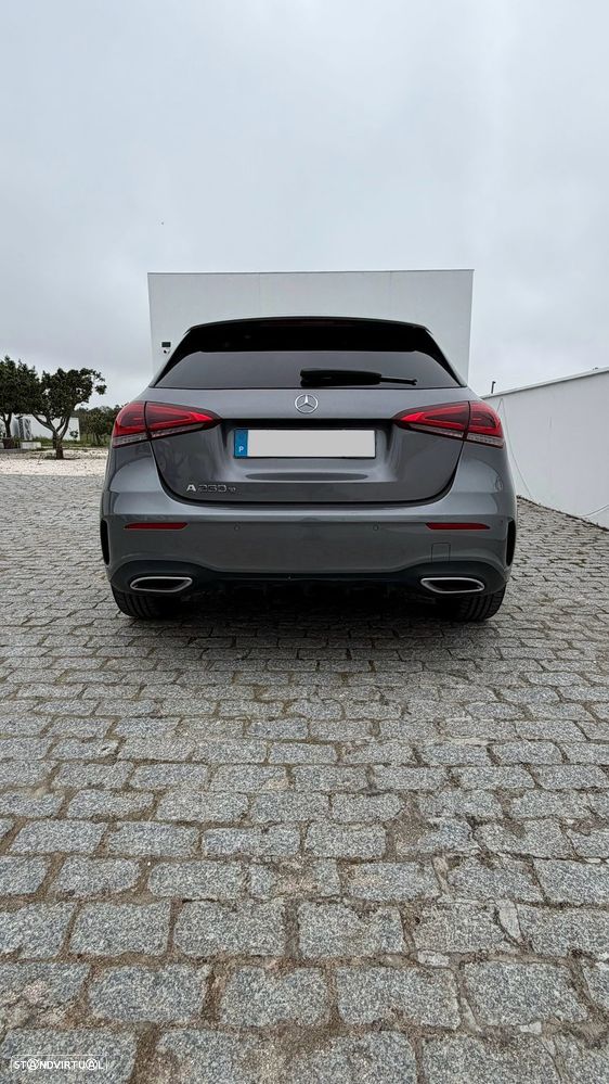 Mercedes-Benz A 250 e AMG Line - 3