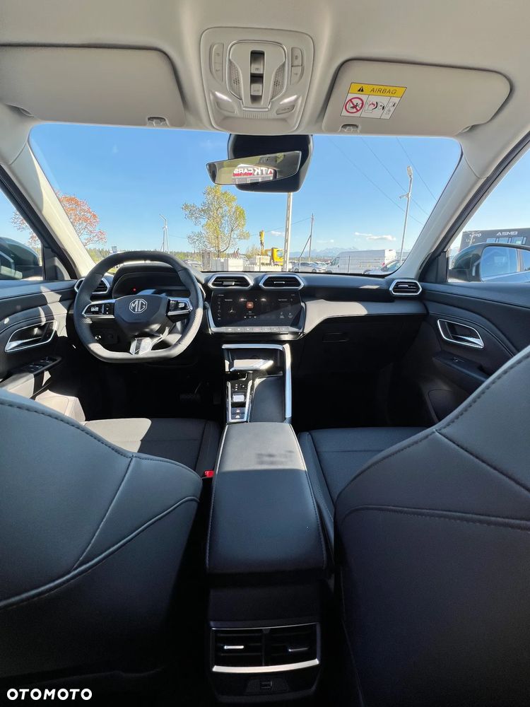 MG ZS Hybrid+ - 20