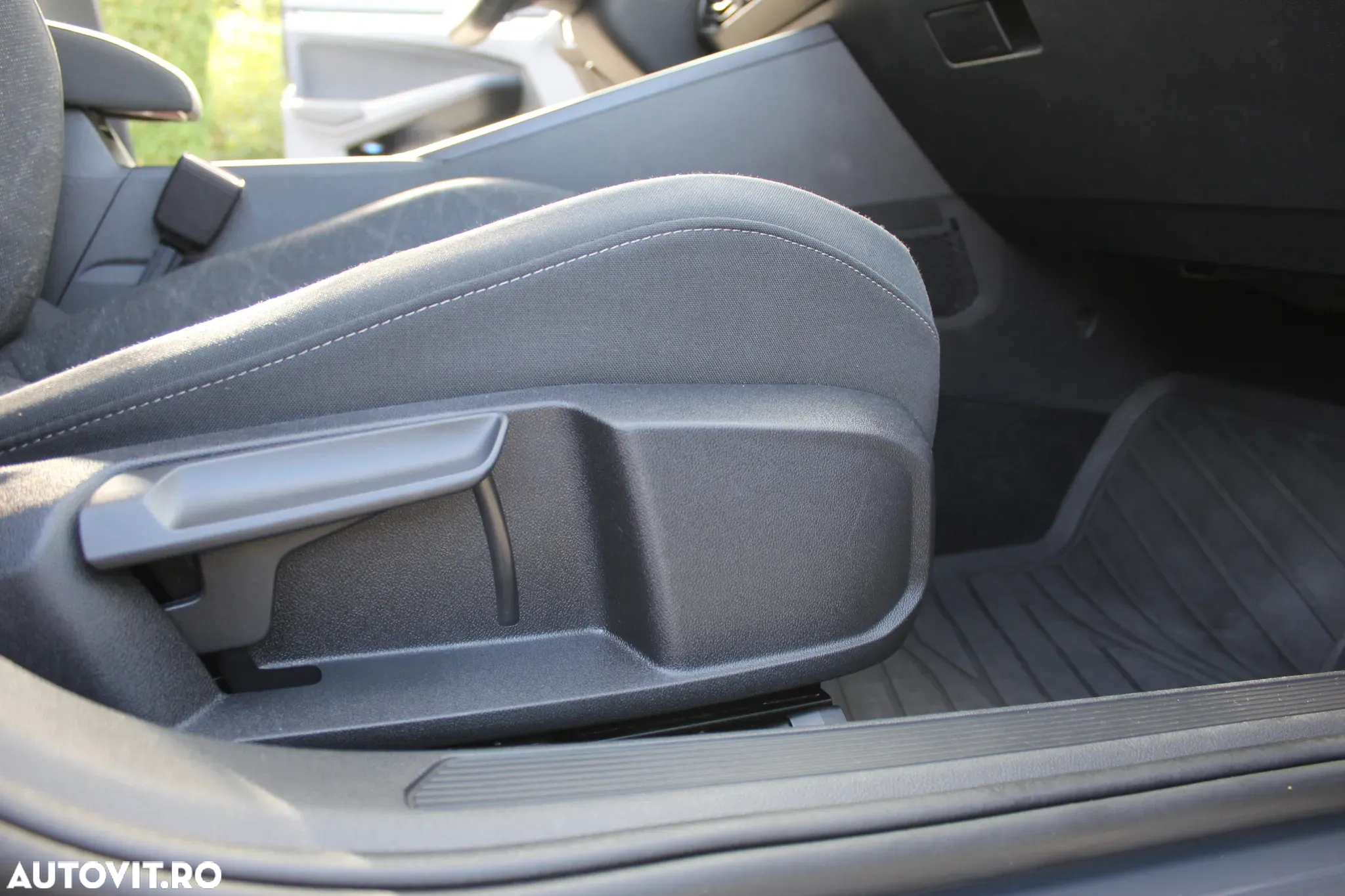 Volkswagen Golf Variant 2.0 TDI 116CP DSG Life - 34