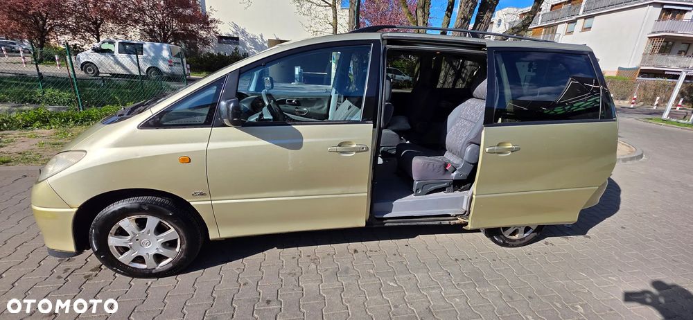 Toyota Previa D-4D - 4