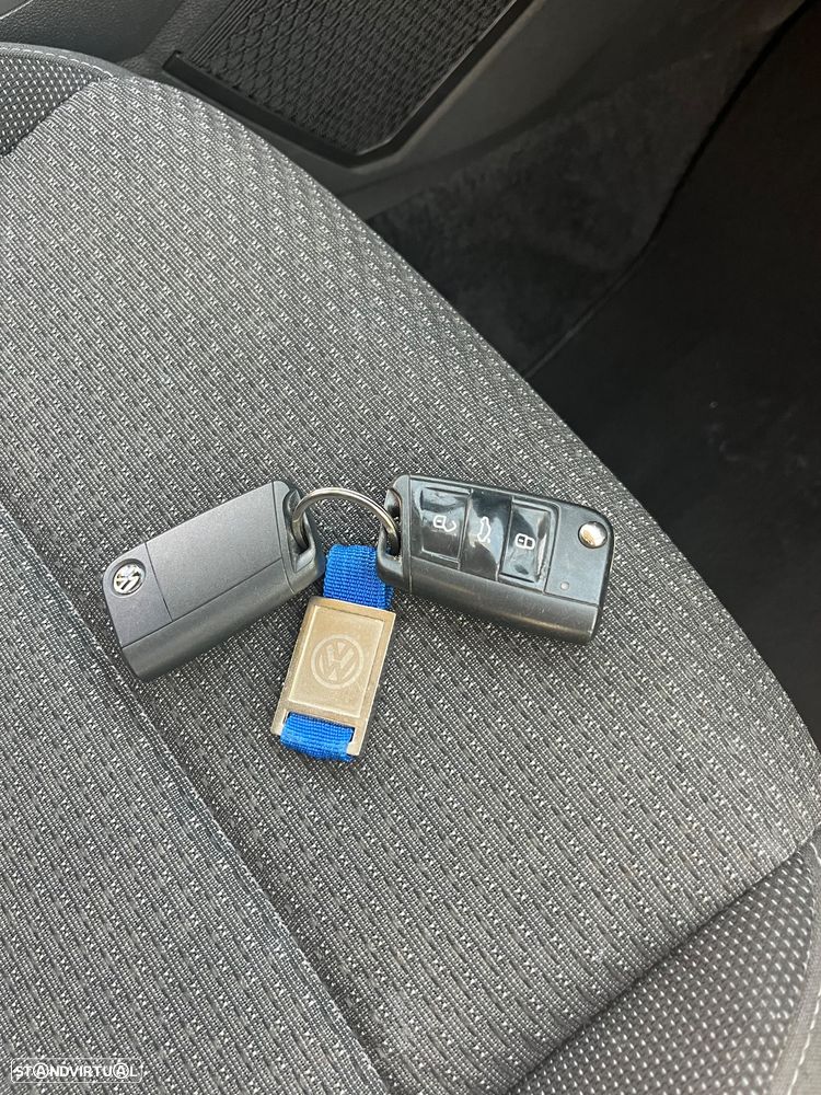 VW Touran 1.6 TDI Confortline - 33