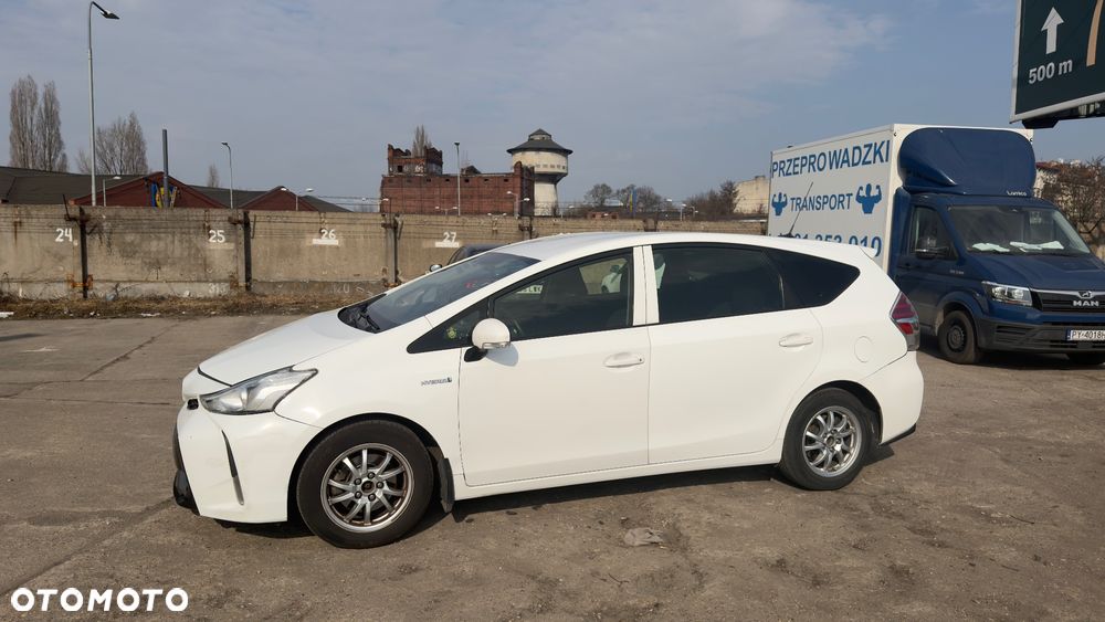Toyota Prius+ (Hybrid) Comfort - 4