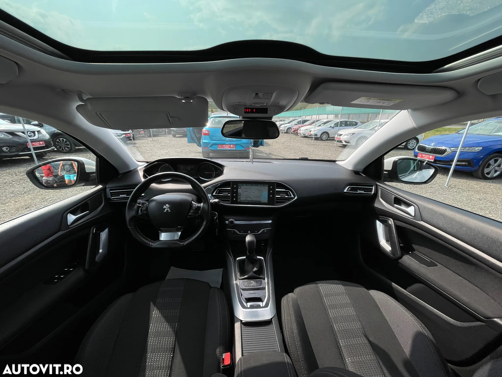 Peugeot 308 SW 1.2 L PureTech Turbo Allure Aut. - 30