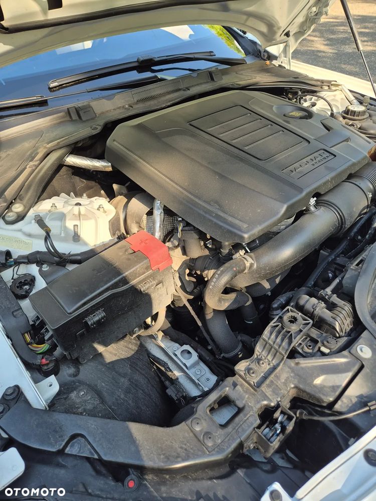 Jaguar XF 2.0 T Prestige - 39