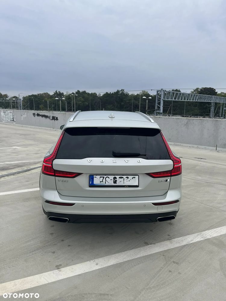 Volvo V60 Cross Country 2019 photo 5