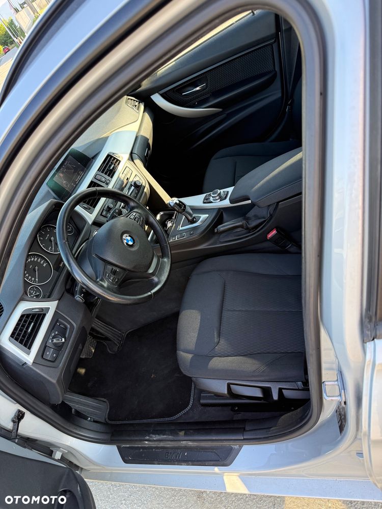 BMW Seria 3 - 15