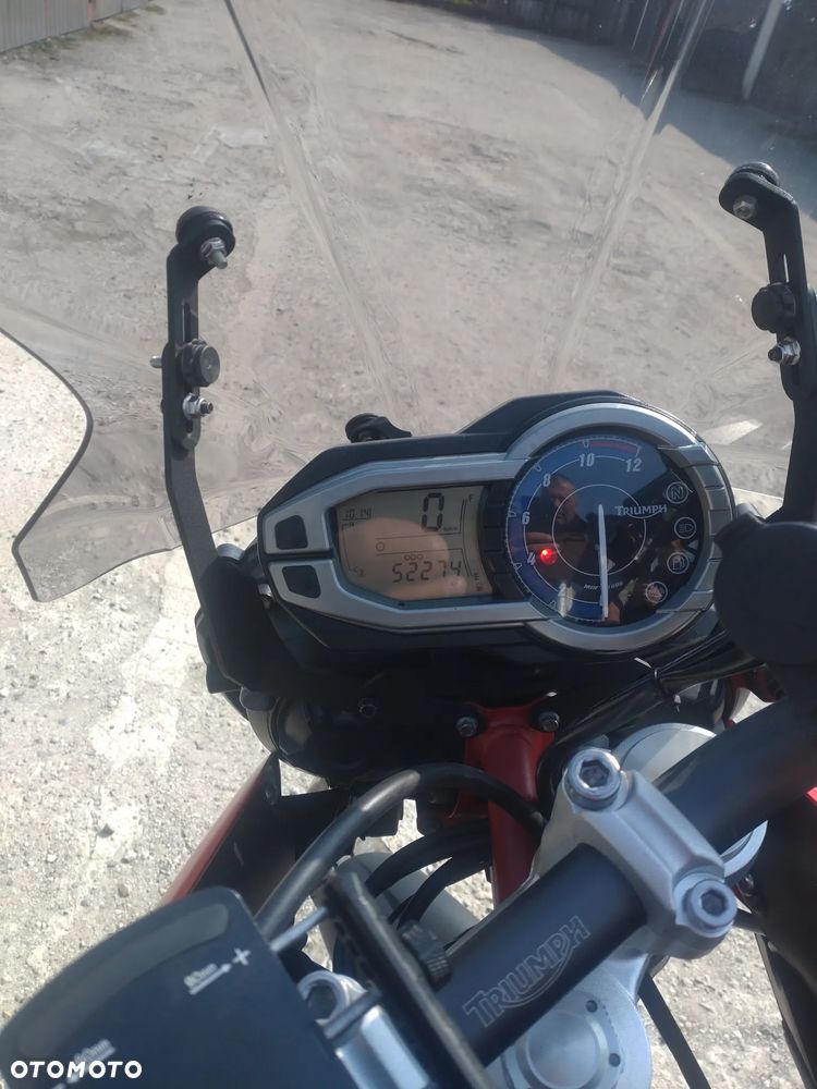 Triumph Tiger - 9