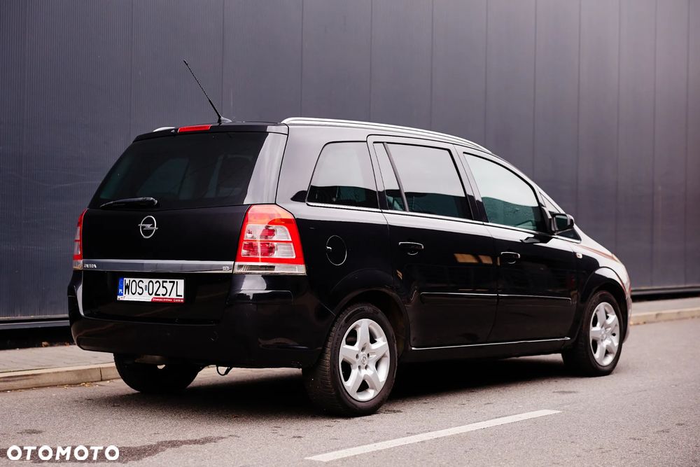 Opel Zafira 1.8 Cosmo - 7