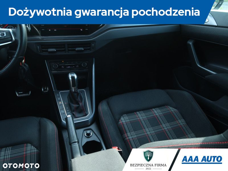 Volkswagen Polo - 9