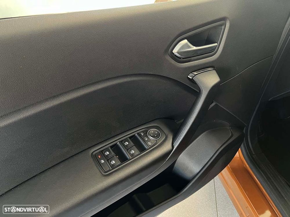 Renault Captur 1.6 E-Tech Intens - 23