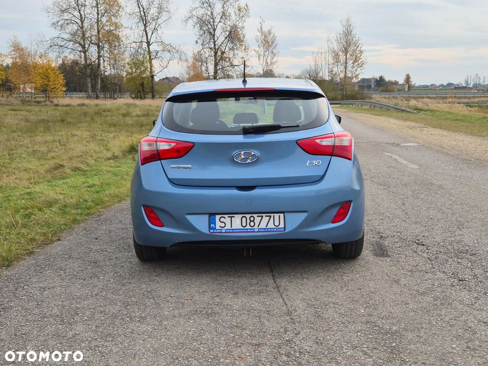Hyundai i30 1.6 Classic + - 7