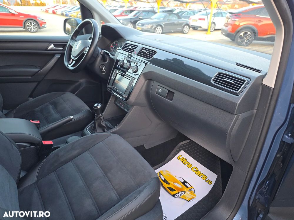 Volkswagen Caddy Maxi - 12