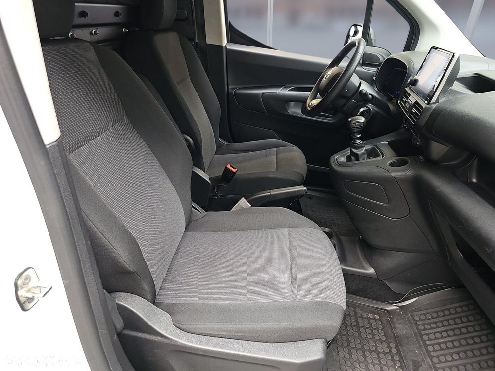 Toyota ProAce 1.2 D-4T 110KM std Furgon Active - 8