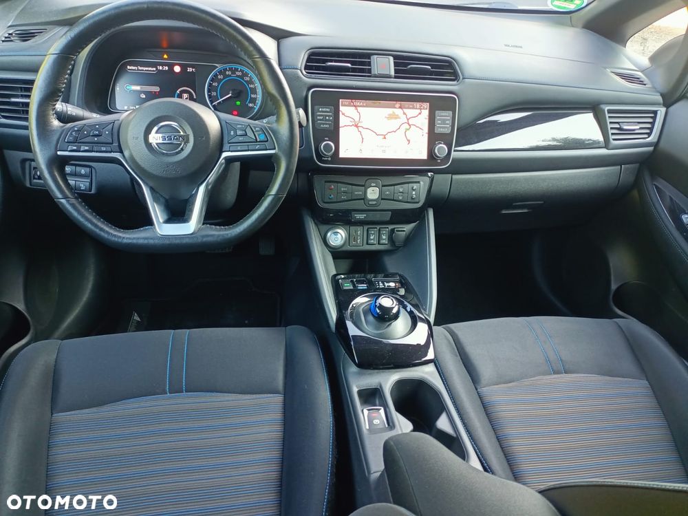 Nissan Leaf - 12