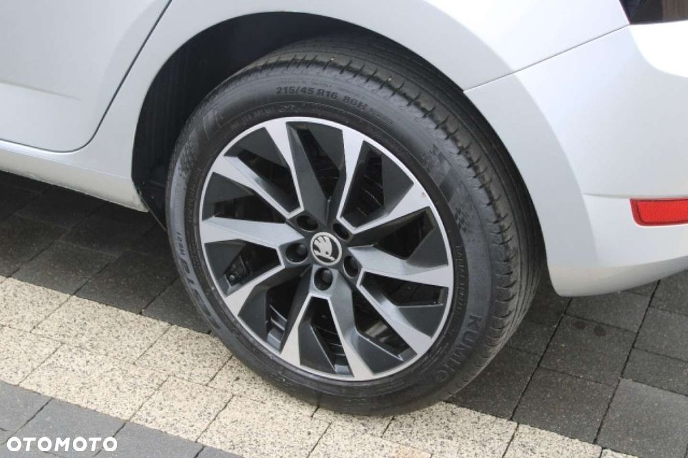 Skoda Fabia - 16
