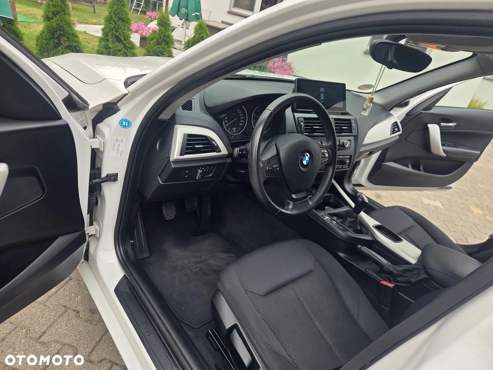 BMW Seria 1 116d DPF Edition Sport - 28