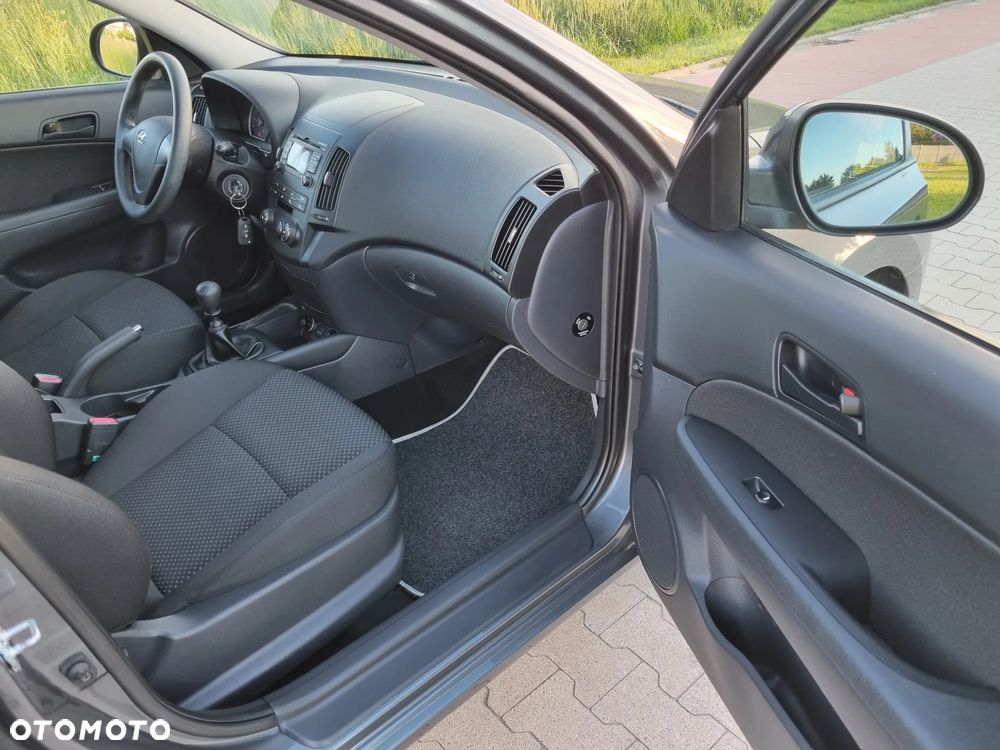 Hyundai i30 1.4 Blue Classic - 13