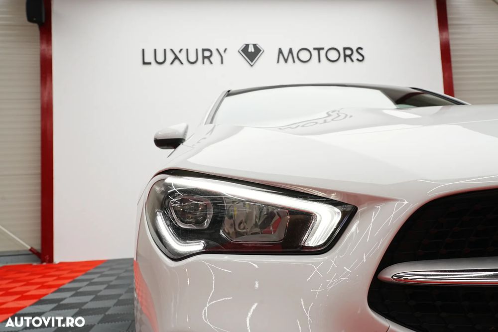 Mercedes-Benz CLA 180 7G-DCT Special Edition - 3