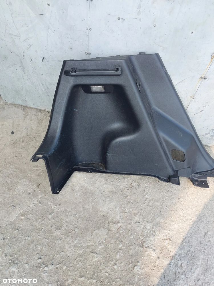 Boczek bagażnika prawy Hyundai I10 2012r - 1
