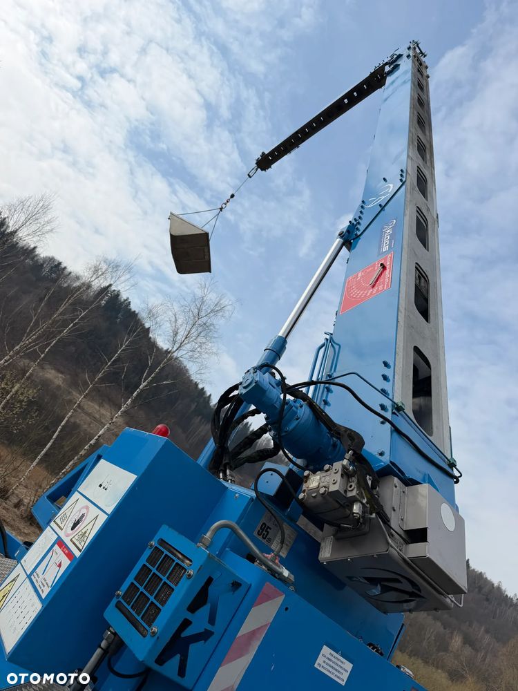 KLAAS K21/31TSR Dźwig Dekarski żuraw zwyżka podnośnik 31m. udźwig 1800kg max. Silnik Yanmar 3cyl. Kosz pojemnik. Dźwig Sterowany całkowicie zdalnie z pilota. Do 3,5 tony Transportowanie samochodem osobowym! Podwieszana oś Hydr. Własny Napęd Hydr. na 2 koła w terenie. Maszyna jak Nowa 2 tyś mtg. 2015r. Po serwisach Dekra. Sprowadzona z Norwegii. Nie różni się od nowej z salonu. Pełna Hydraulika w maszynie. Najbogatsza wersja. OKAZJA  230volt. Zero zużycia! - 9