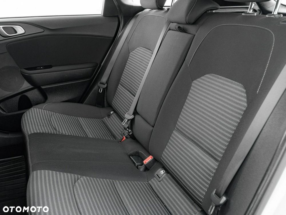 Kia Ceed 1.5 T-GDI M - 24