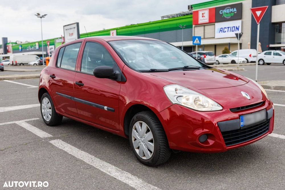 Renault Clio III 1.2 16V Authentique - 1