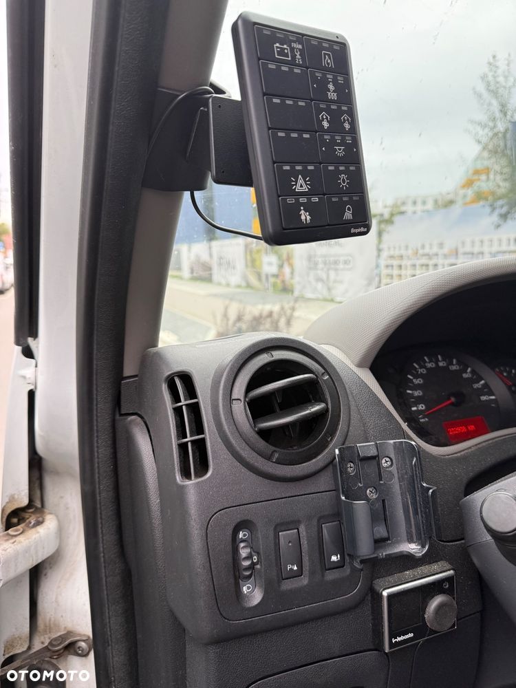Nissan NV400 - 8