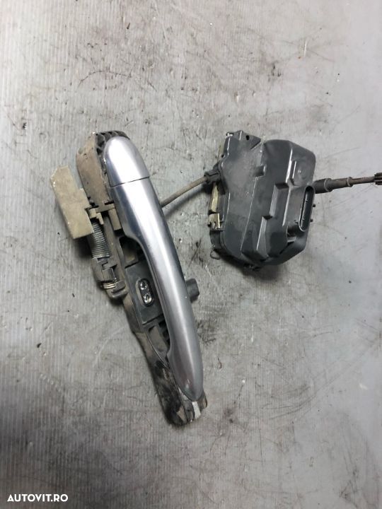 broasca iala usa  cu maner stanga spate renault laguna 2 - 2