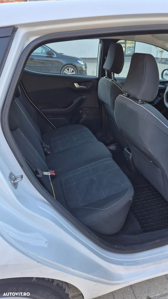 Ford Fiesta - 5