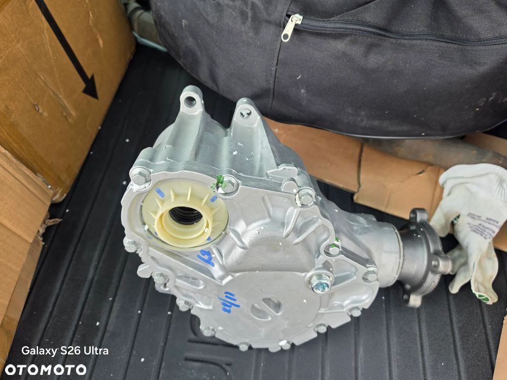 Zespół wału odbioru mocy (PTU) DT4Z-7251-G do skrzyni rozdzielczej / przekładni kątowej, Ford Explorer, Flex, Taurus, Police Interceptor Utility, Lincoln MKS 3.5L V6 - 5
