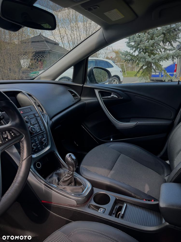 Opel Astra 1.4 T Cosmo - 13