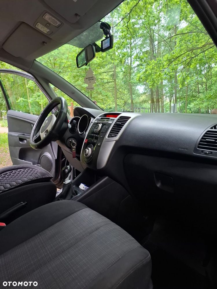 Kia Venga 1.4 CRDi L - 5