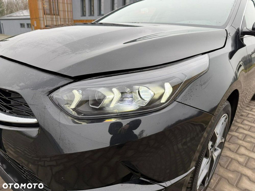 Kia Ceed 1.5 T-GDI Business Line Plus - 27