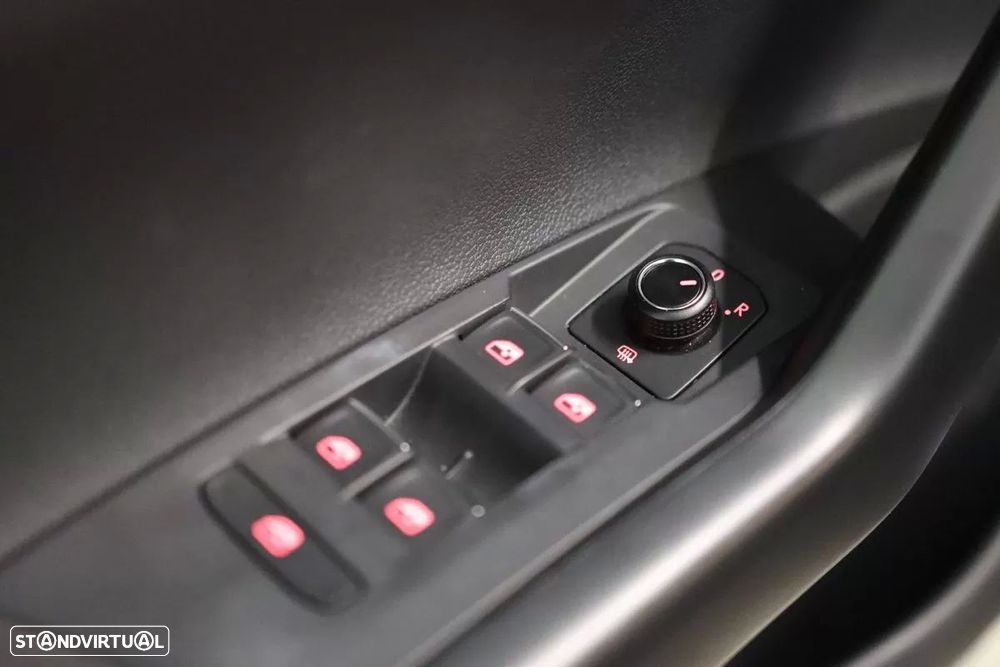 VW Polo 1.6 TDI Highline - 9