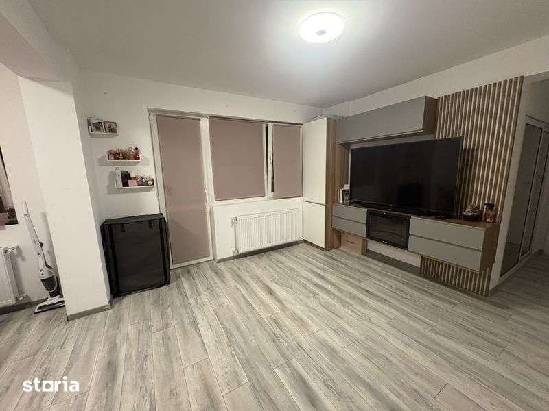 Garsoniera decomandata 33m patrati +gradina 36m patrati+loc de parcare — fotografia 3